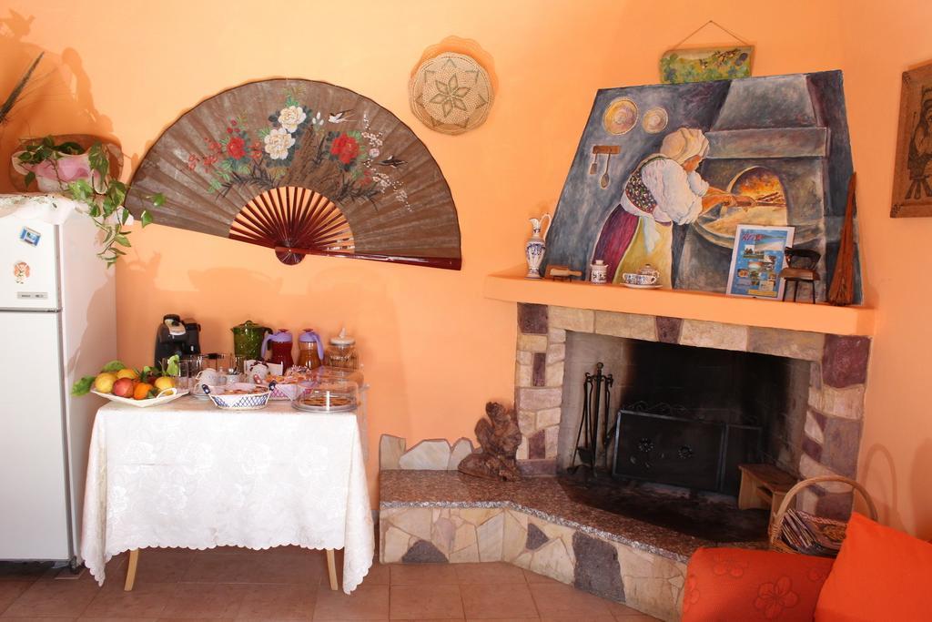 Rita B&B Sea Sun And Nature Santa Maria la Palma Δωμάτιο φωτογραφία